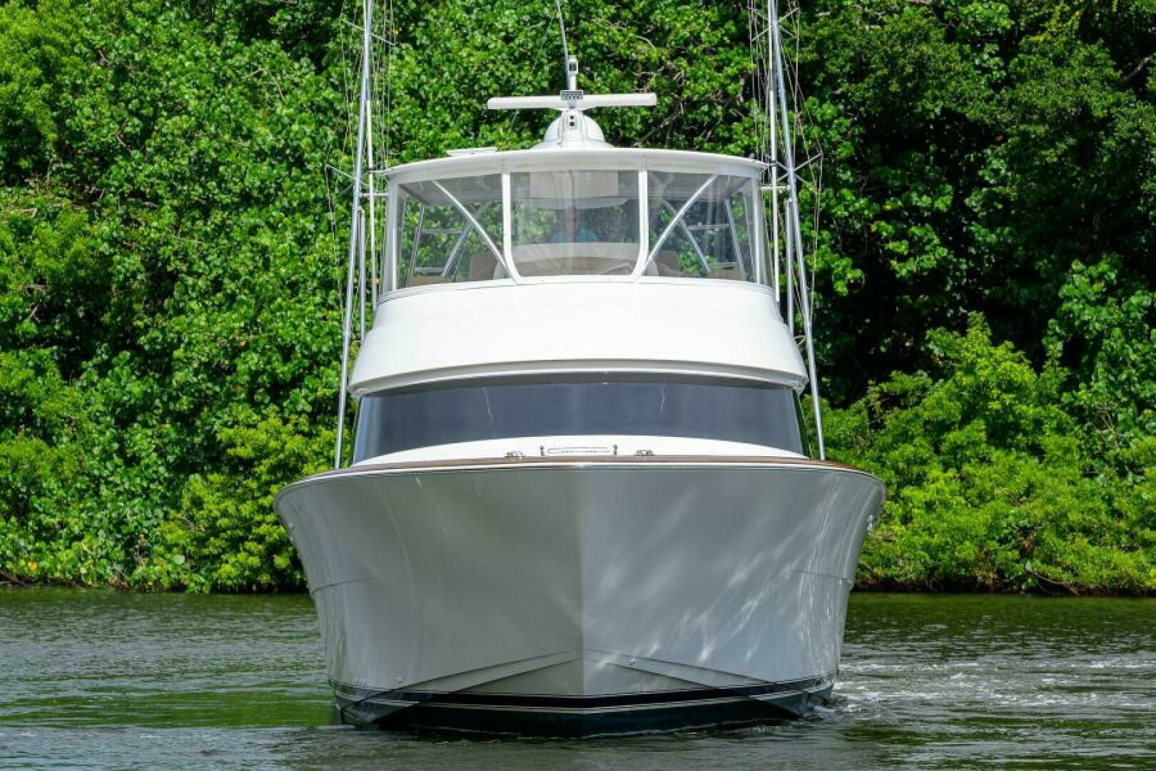 2023 Viking 64 Convertible - Image 2
