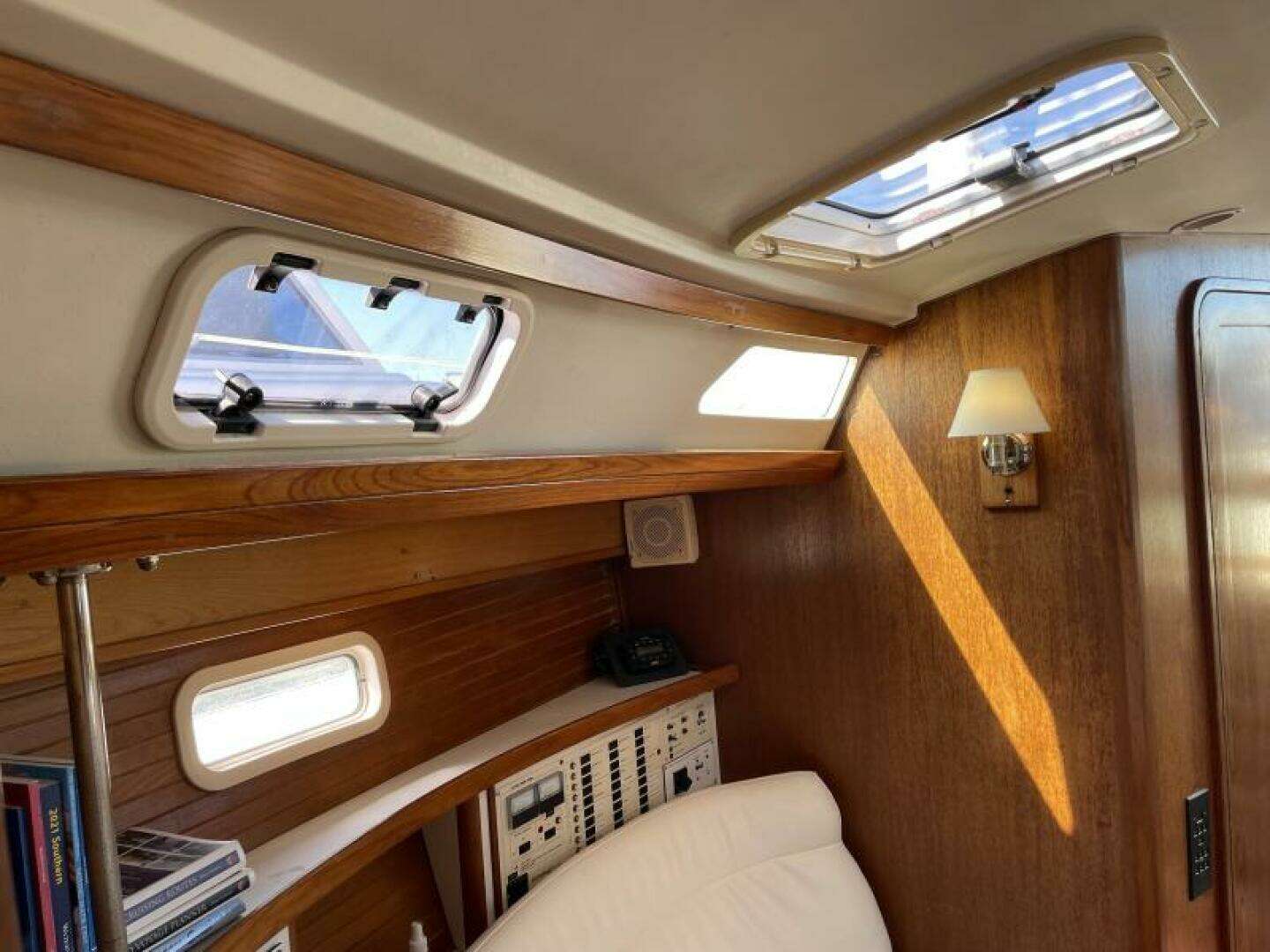 1991 Catalina 42 MKI - Image 21