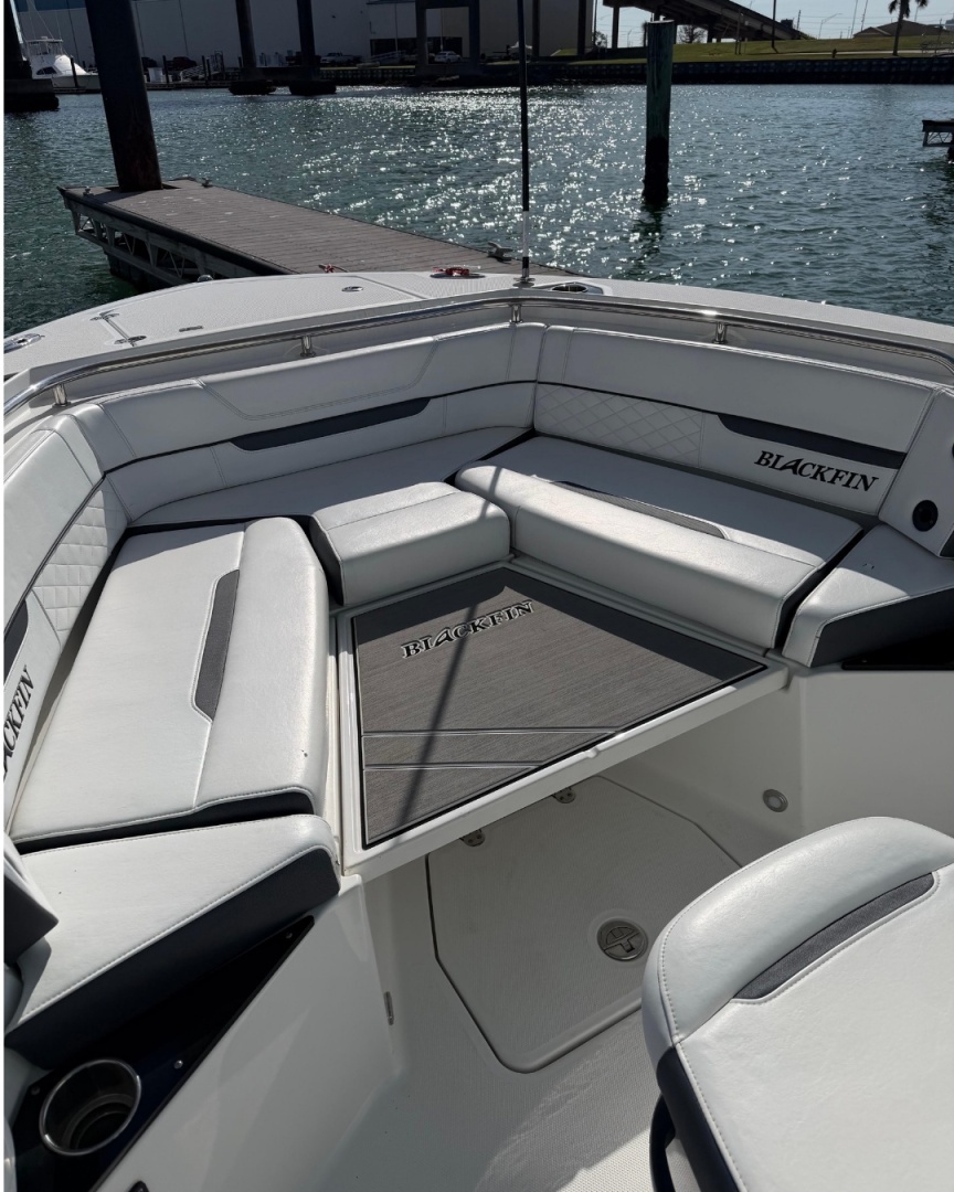 2021 Blackfin — - Image 7