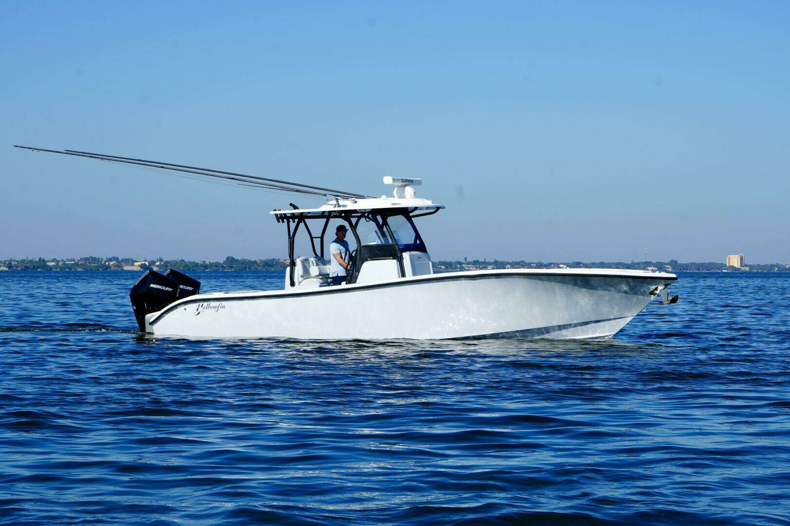 2023 Yellowfin 32 Offshore - Image 6