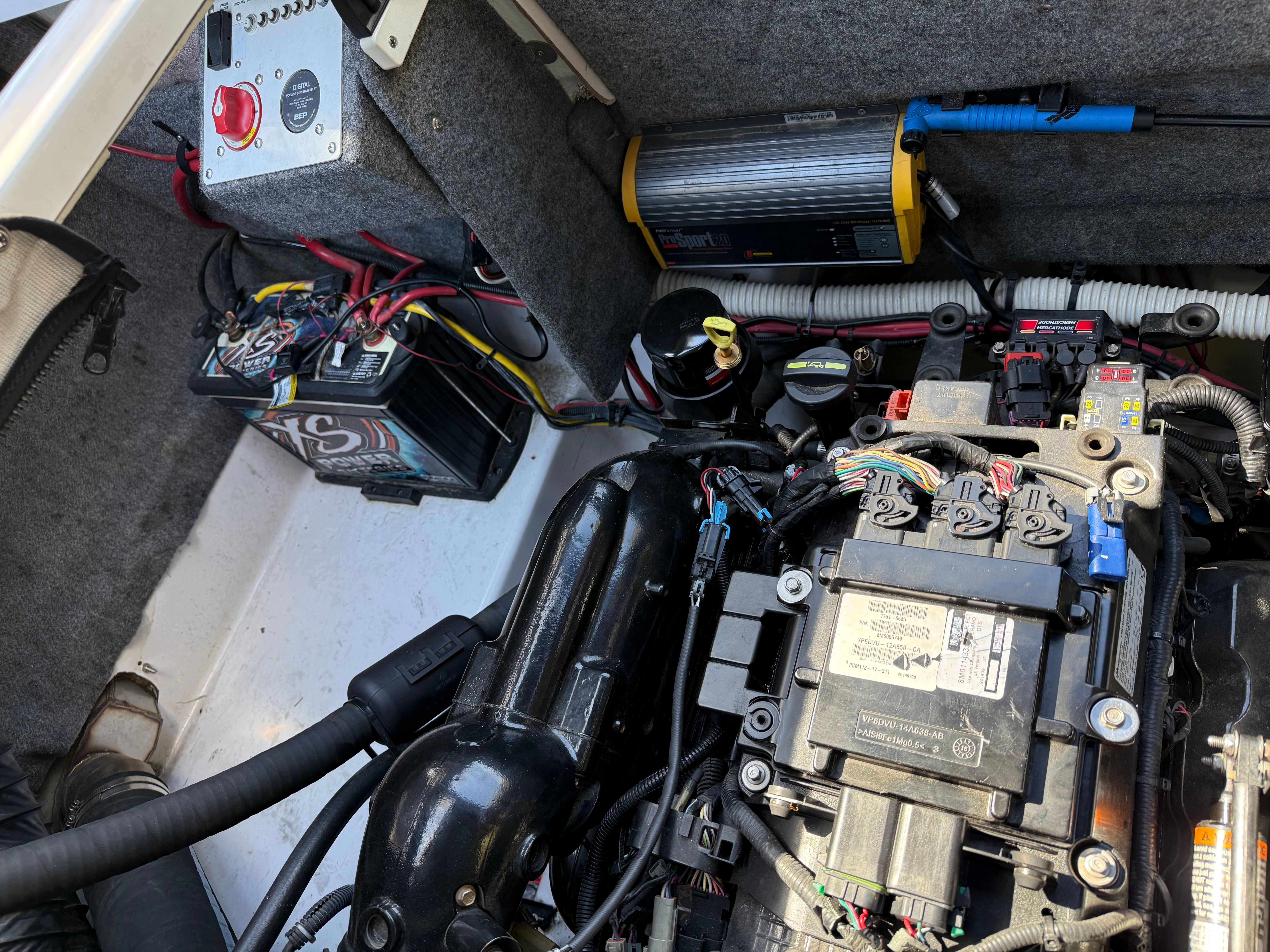 Engine compartment of a 2019 Four Winns H260 boat.