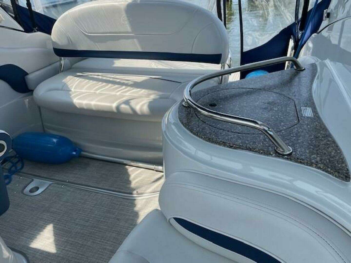 2023 Crownline — - Image 16