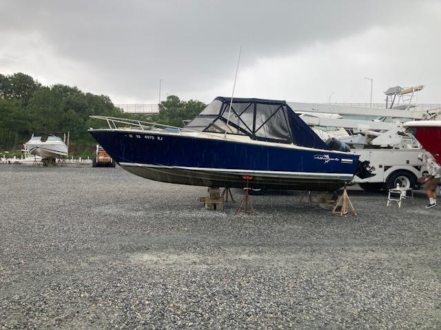 1982 Albemarle 24 Express