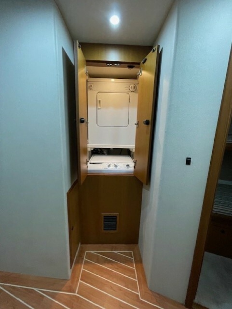 2003 Post Sportfish - Image 29