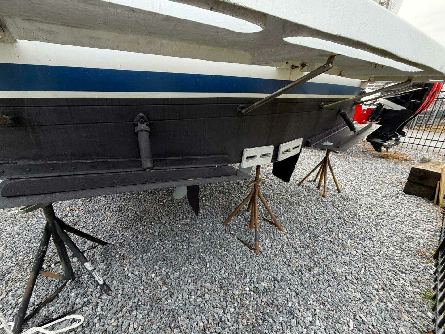 1984 Golden Star Trawler - Image 11