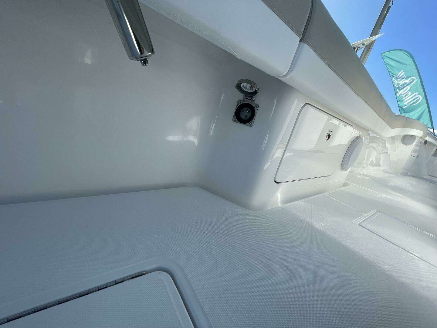 2026 Mag Bay 43 Center Console - Image 41
