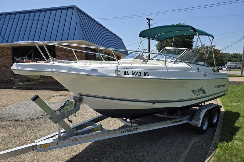 2004 Aquasport 215 Osprey Sport