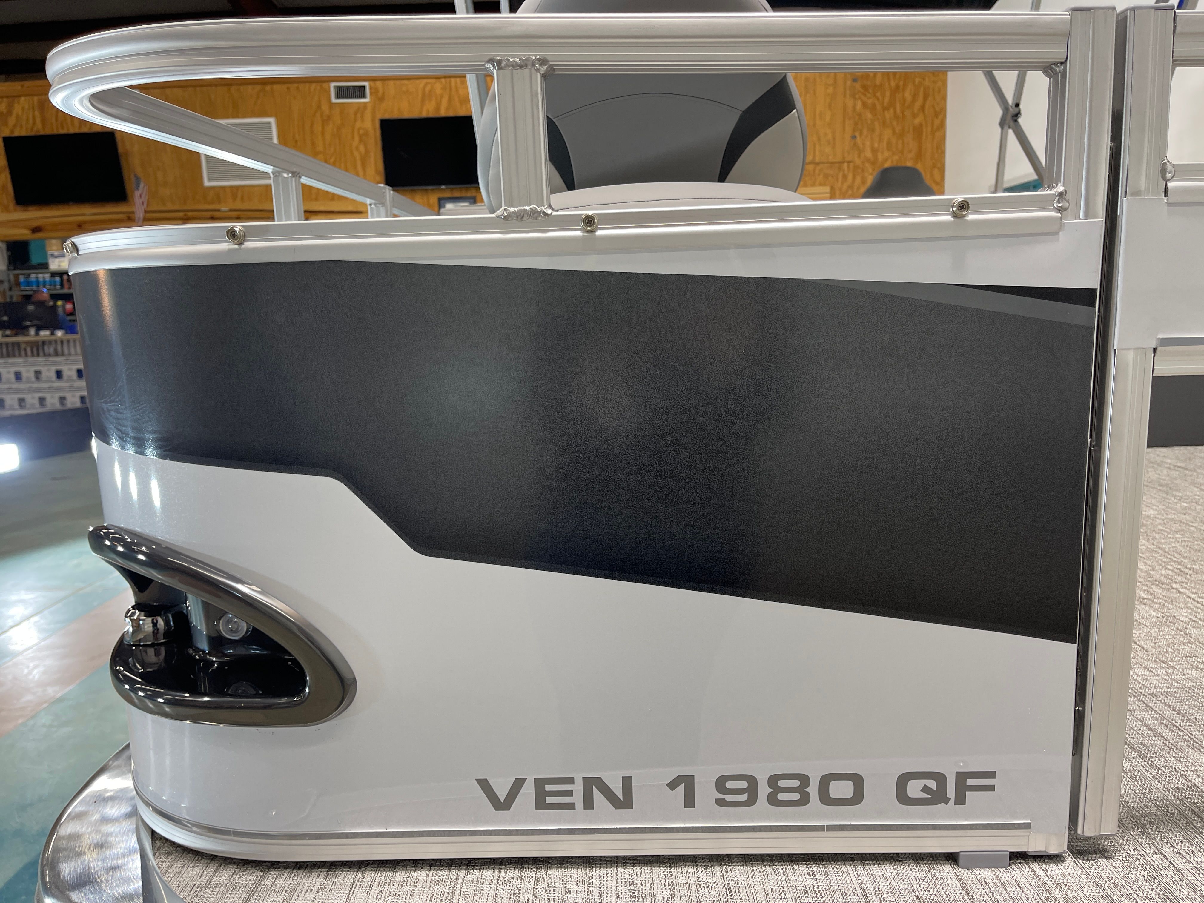 2026 Avalon Venture Quad Fish - 19' - 26