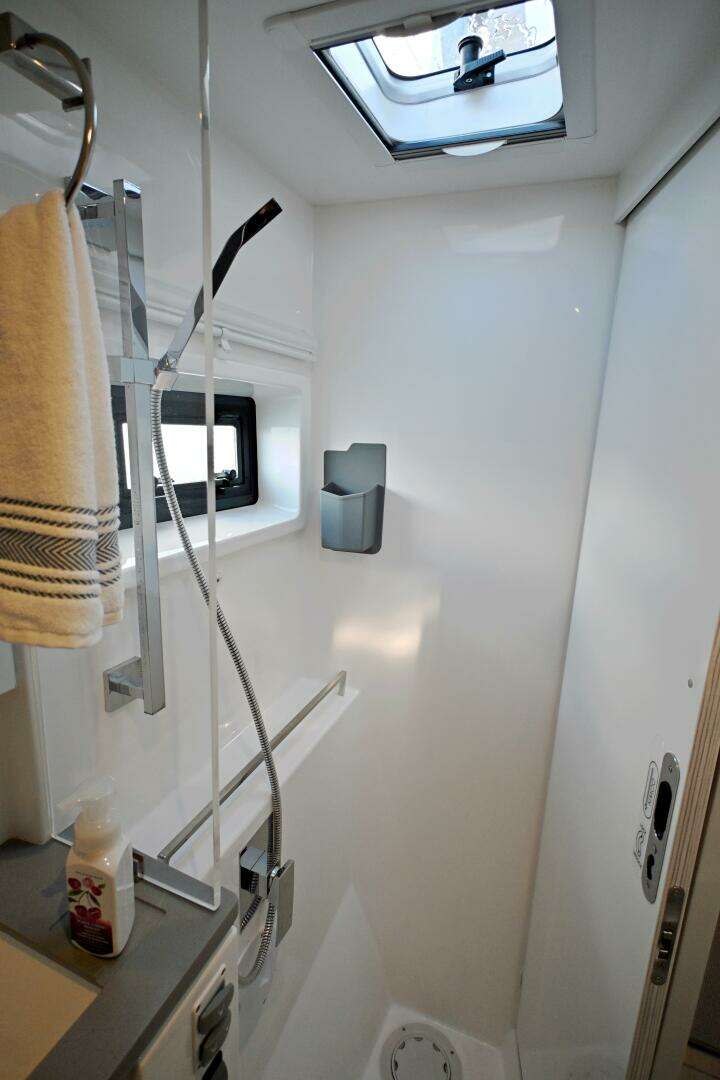 2020 Leopard 45 - Image 46