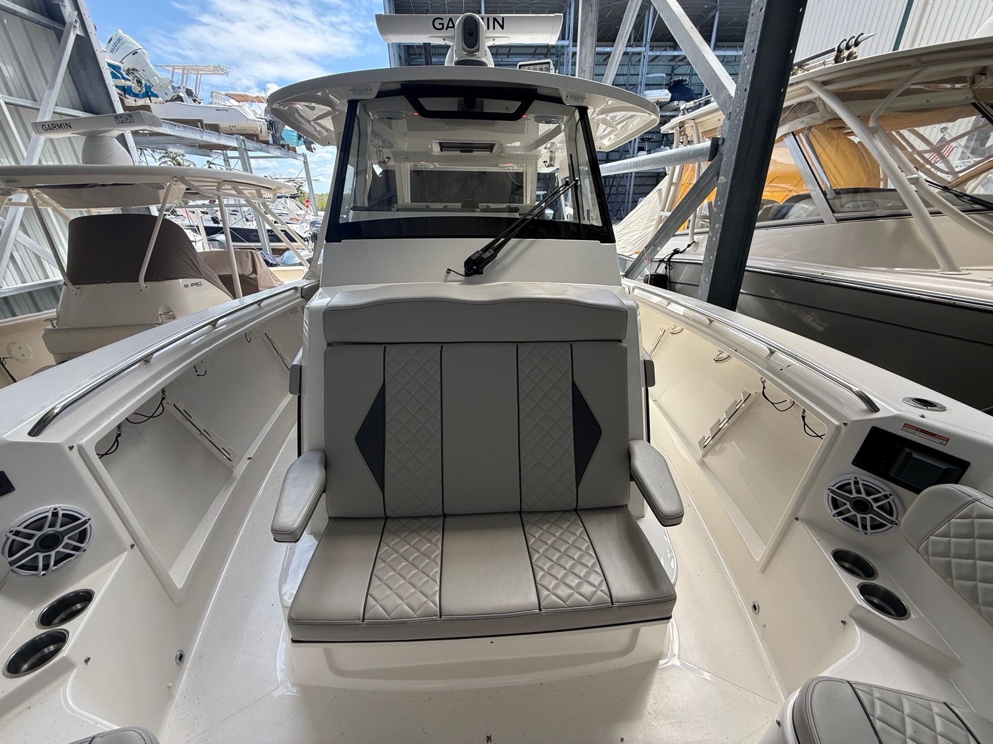 2023 PURSUIT 358 S - Image 18