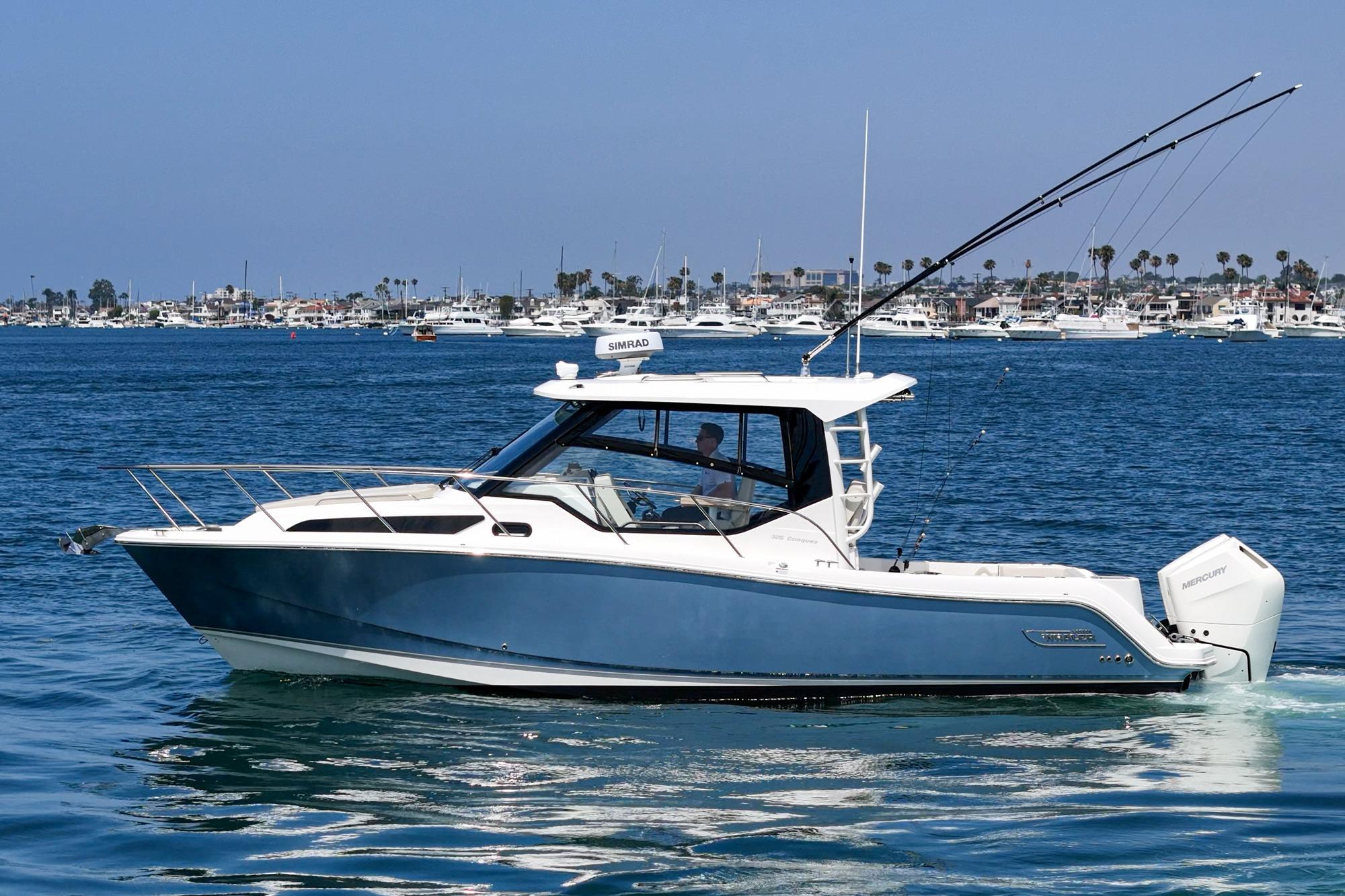 2024 Boston Whaler 325 Conquest