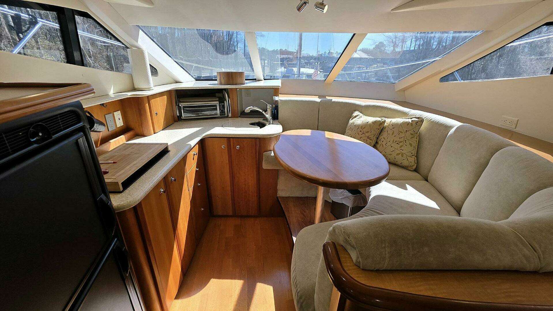 2001 Silverton 410 Sport Bridge - Image 15
