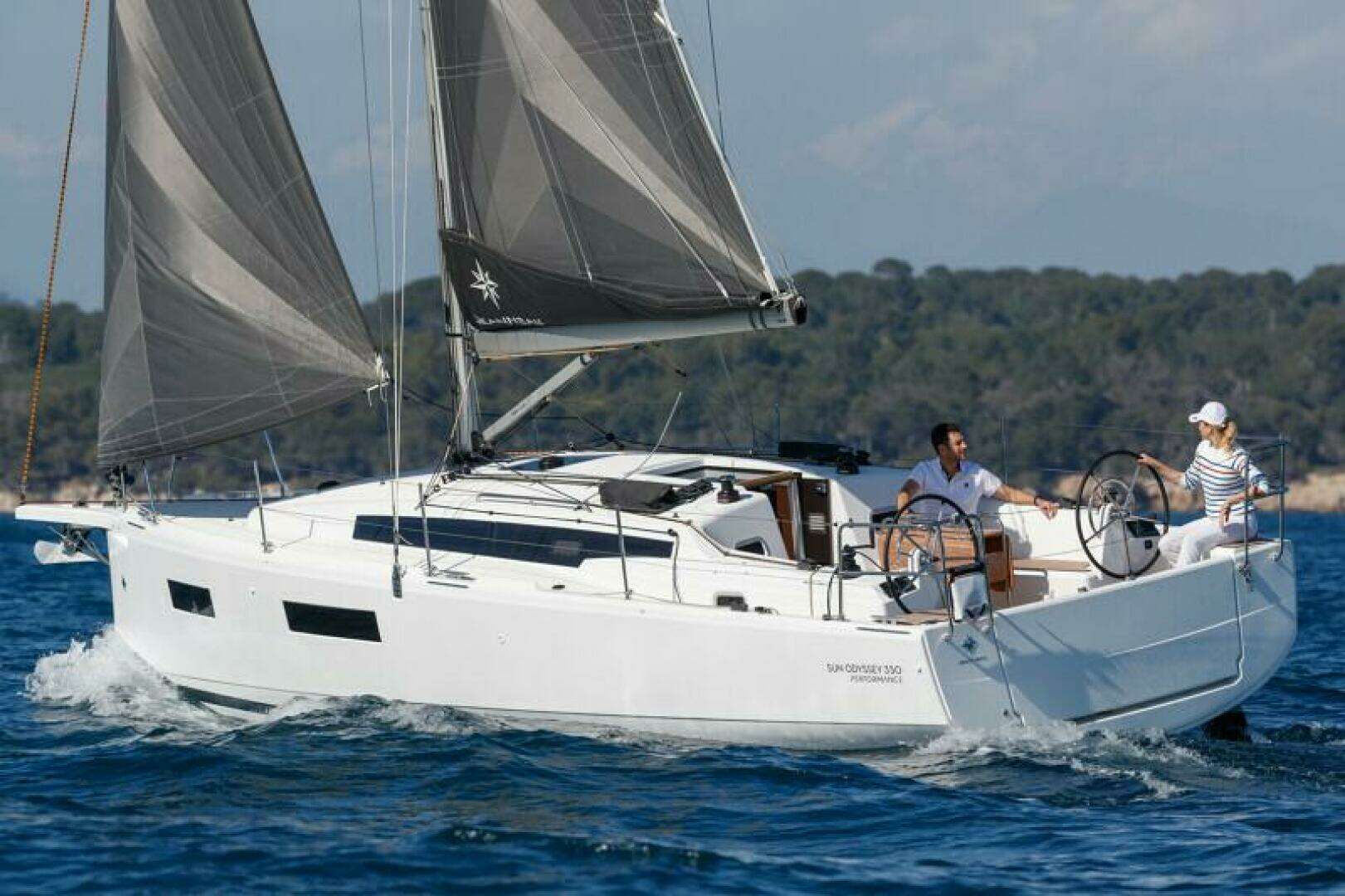 2027 Jeanneau Sun Odyssey 350 - Image 2