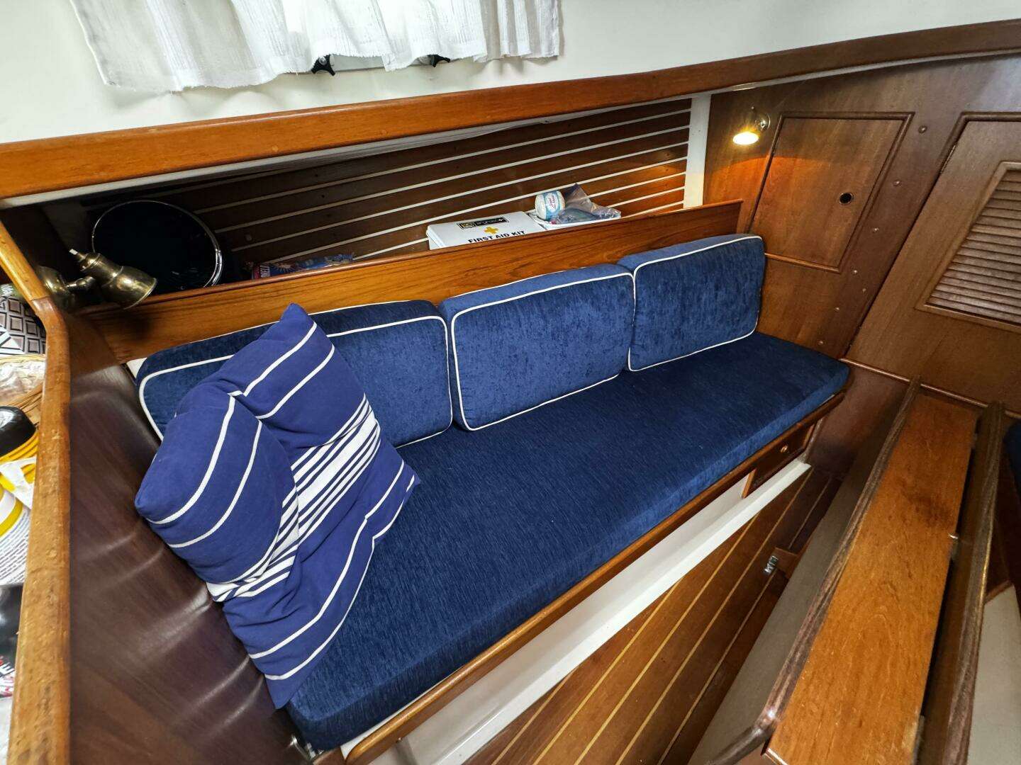 1983 Nonsuch 26 Classic - Image 29