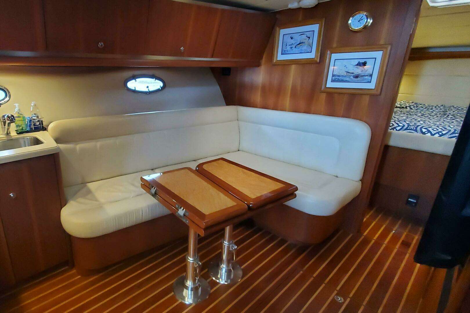 2006 Tiara Yachts 4200 Open - Image 19