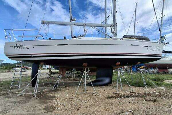 2010 Beneteau First 40