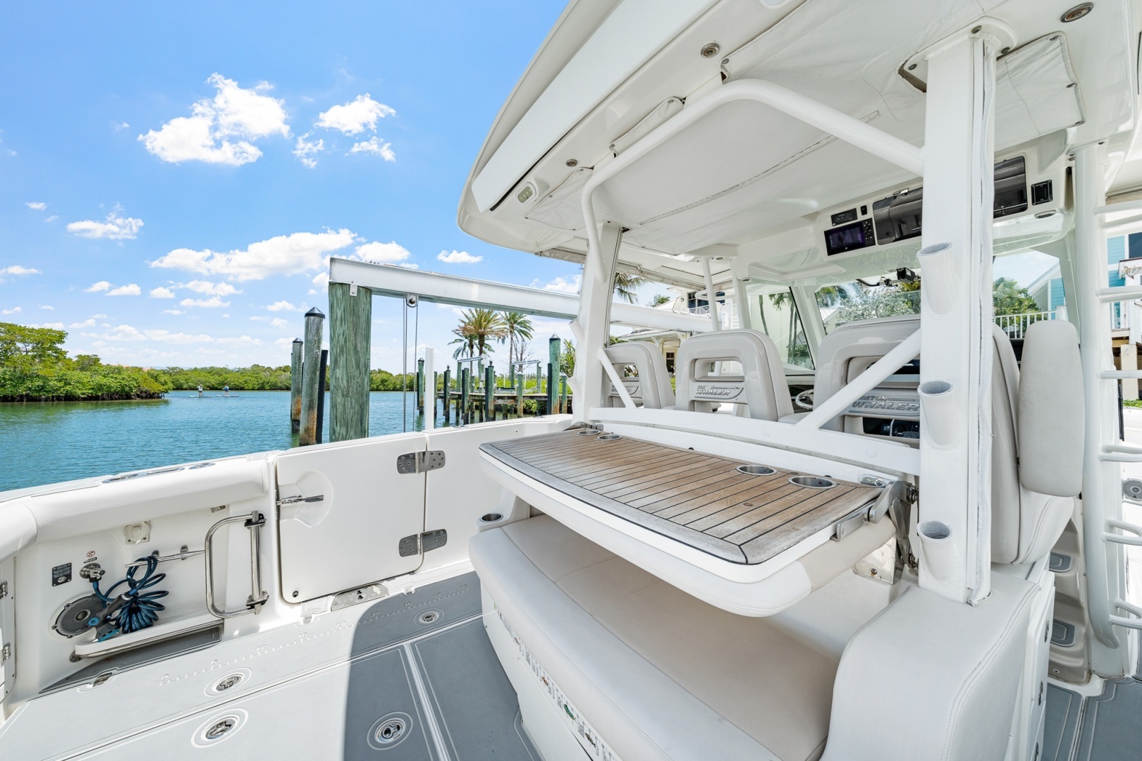 2018 Boston Whaler 380 Outrage - Image 23