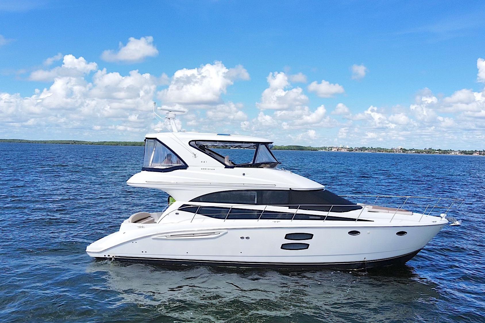 2013 Meridian 441 Sedan