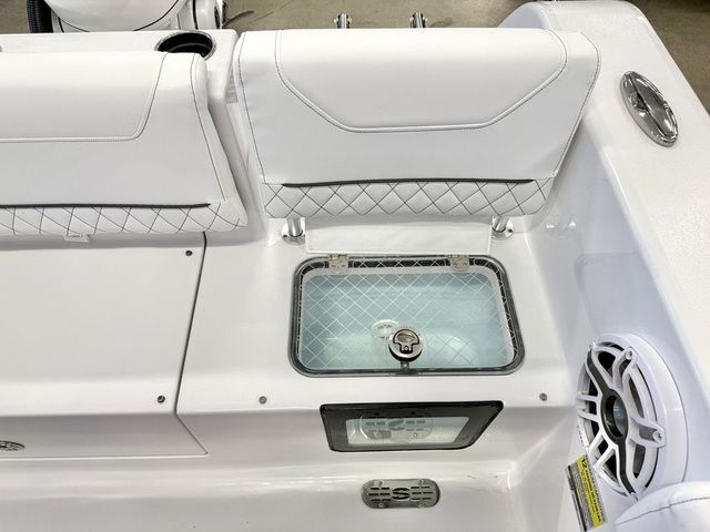2026 Sportsman Heritage 231 Center Console - 10
