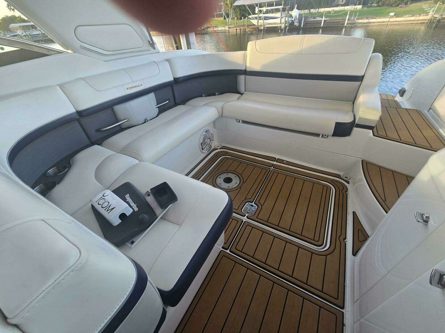 2013 Formula 310 Sun Sport - Image 7