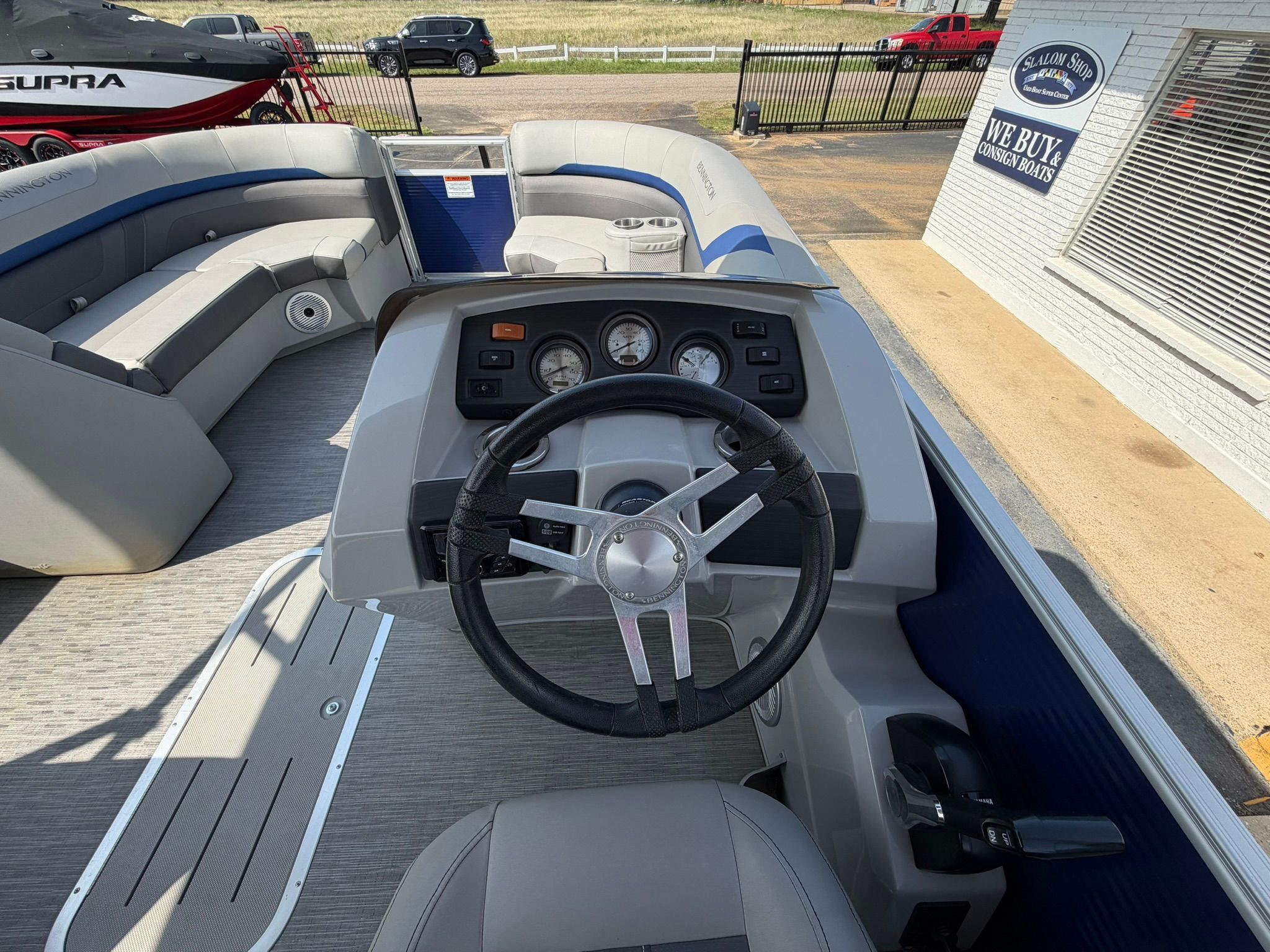 2022 BENNINGTON 22 SXSRC - Image 16