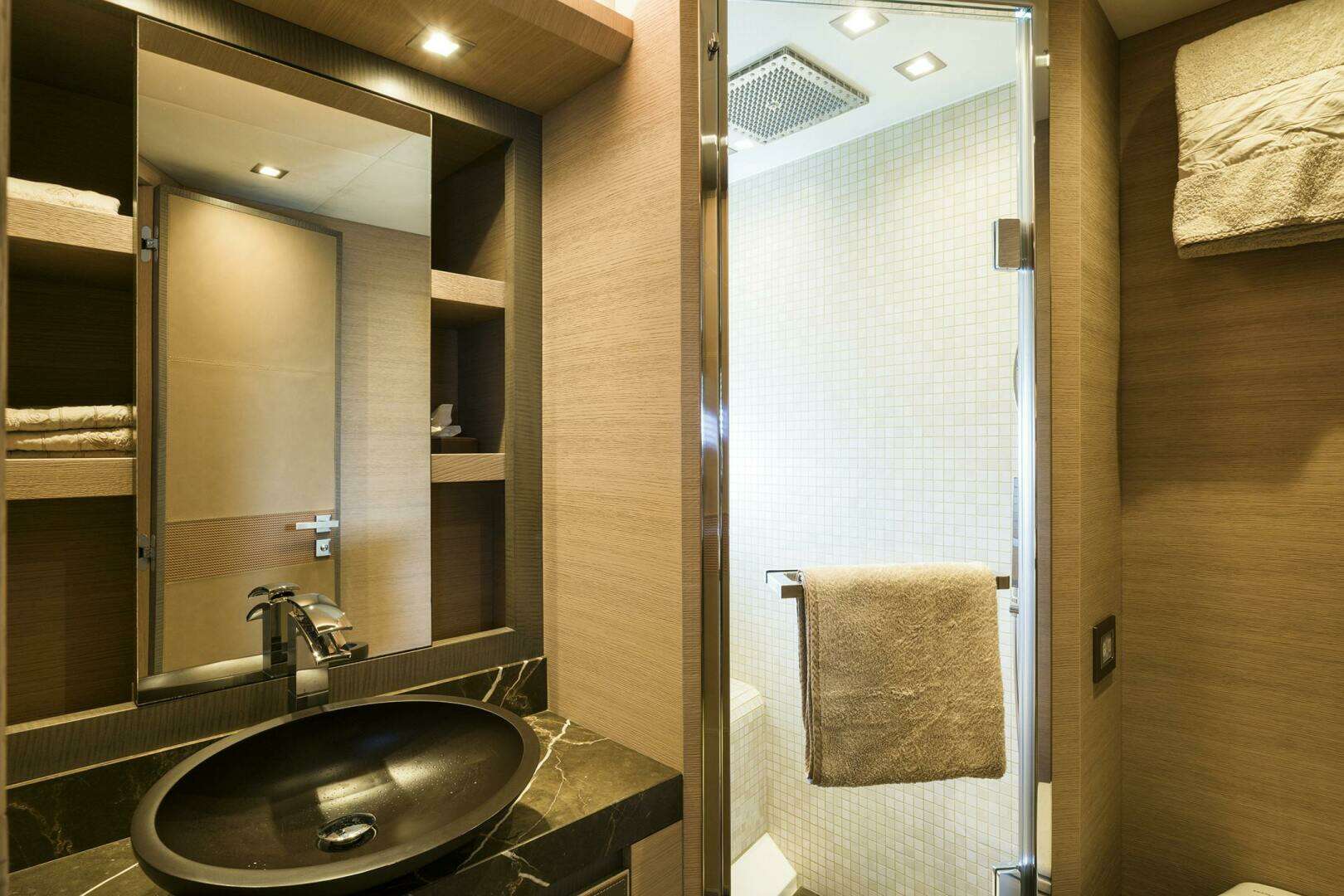 2016 Monte Carlo Yachts Custom - Image 19