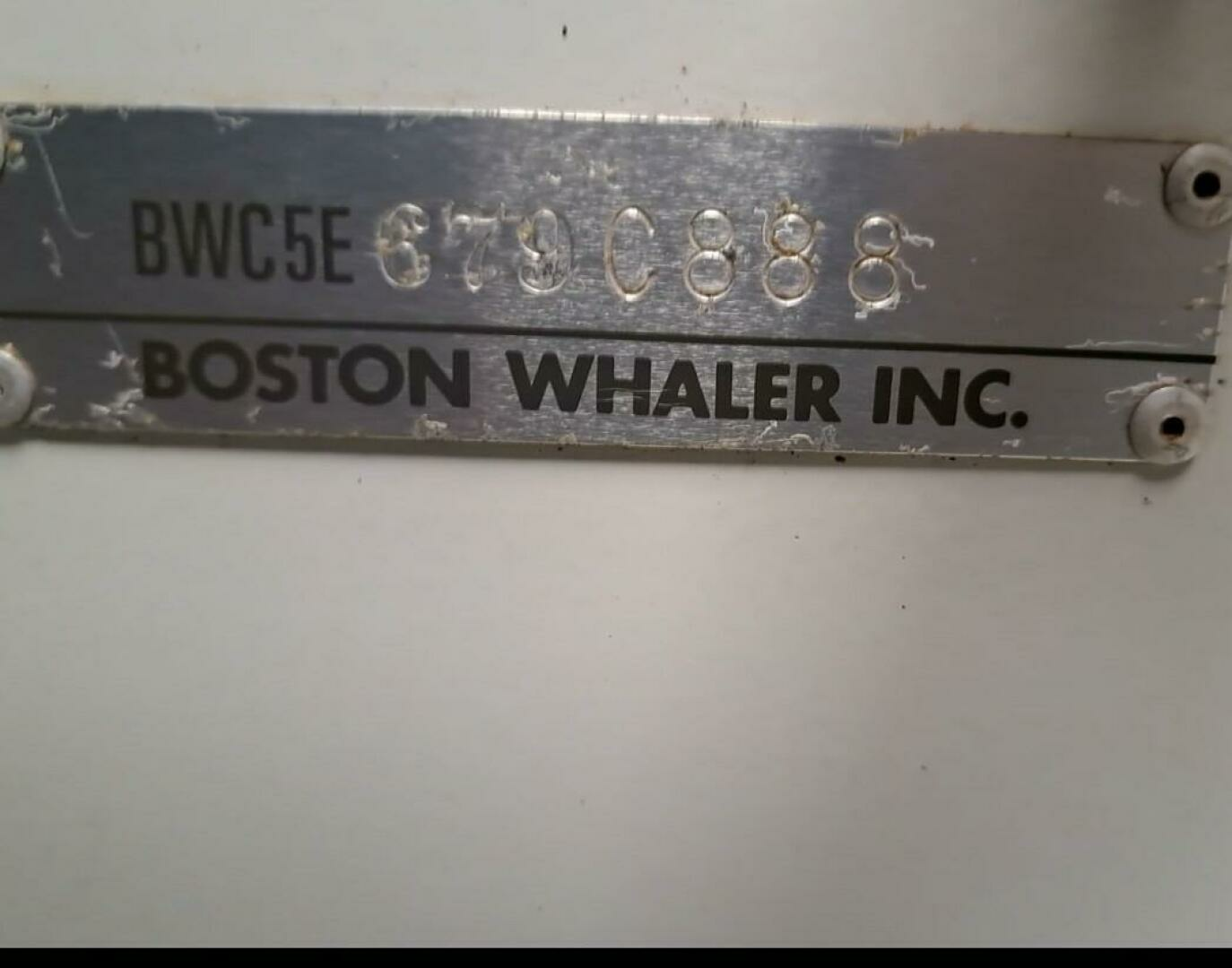 2021 Boston Whaler 300 FourStroke - Image 12