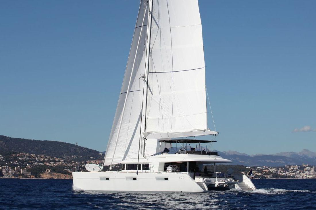 2014 Lagoon 620