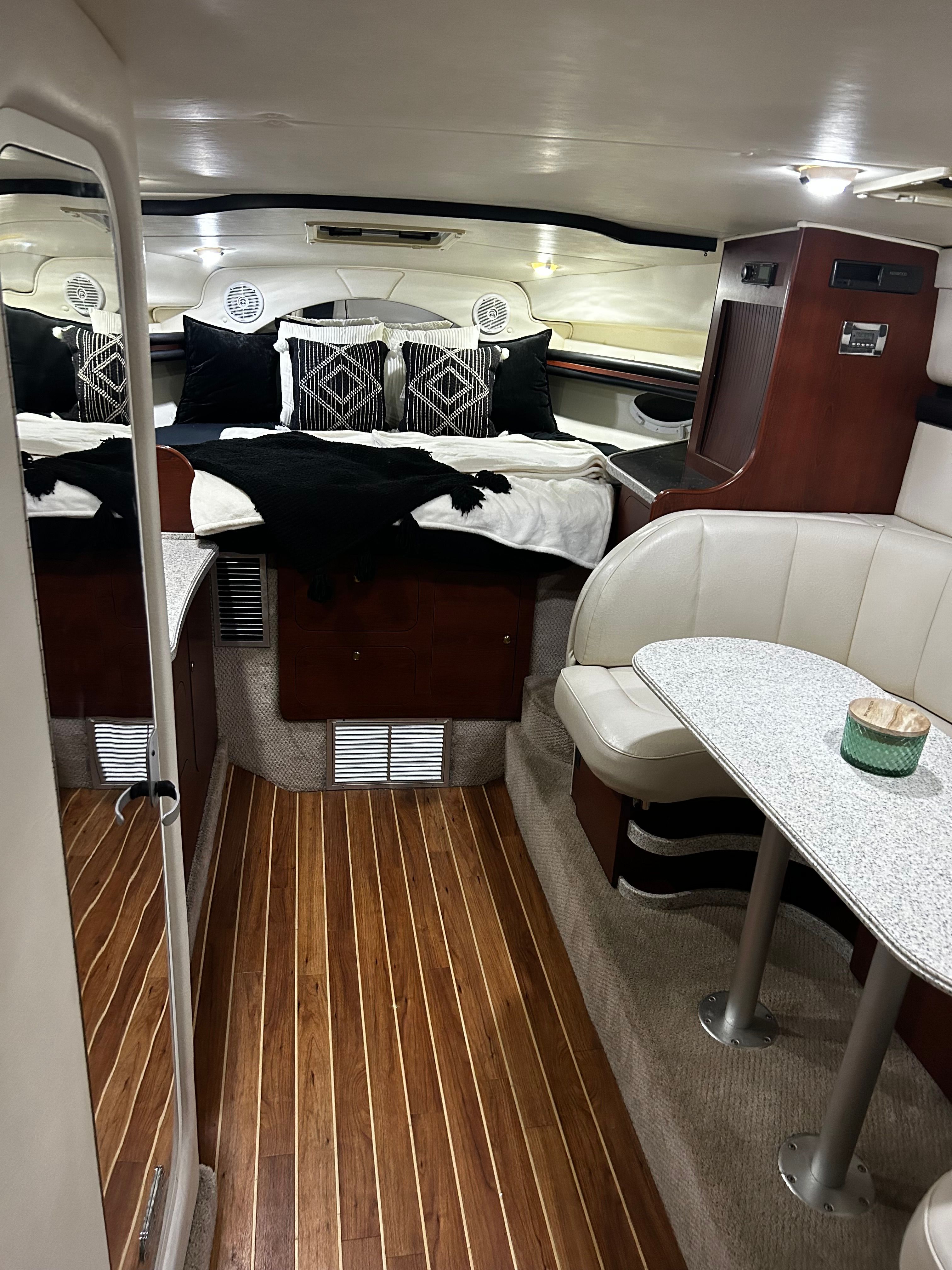 2002 Rinker Fiesta Vee 342 - 3