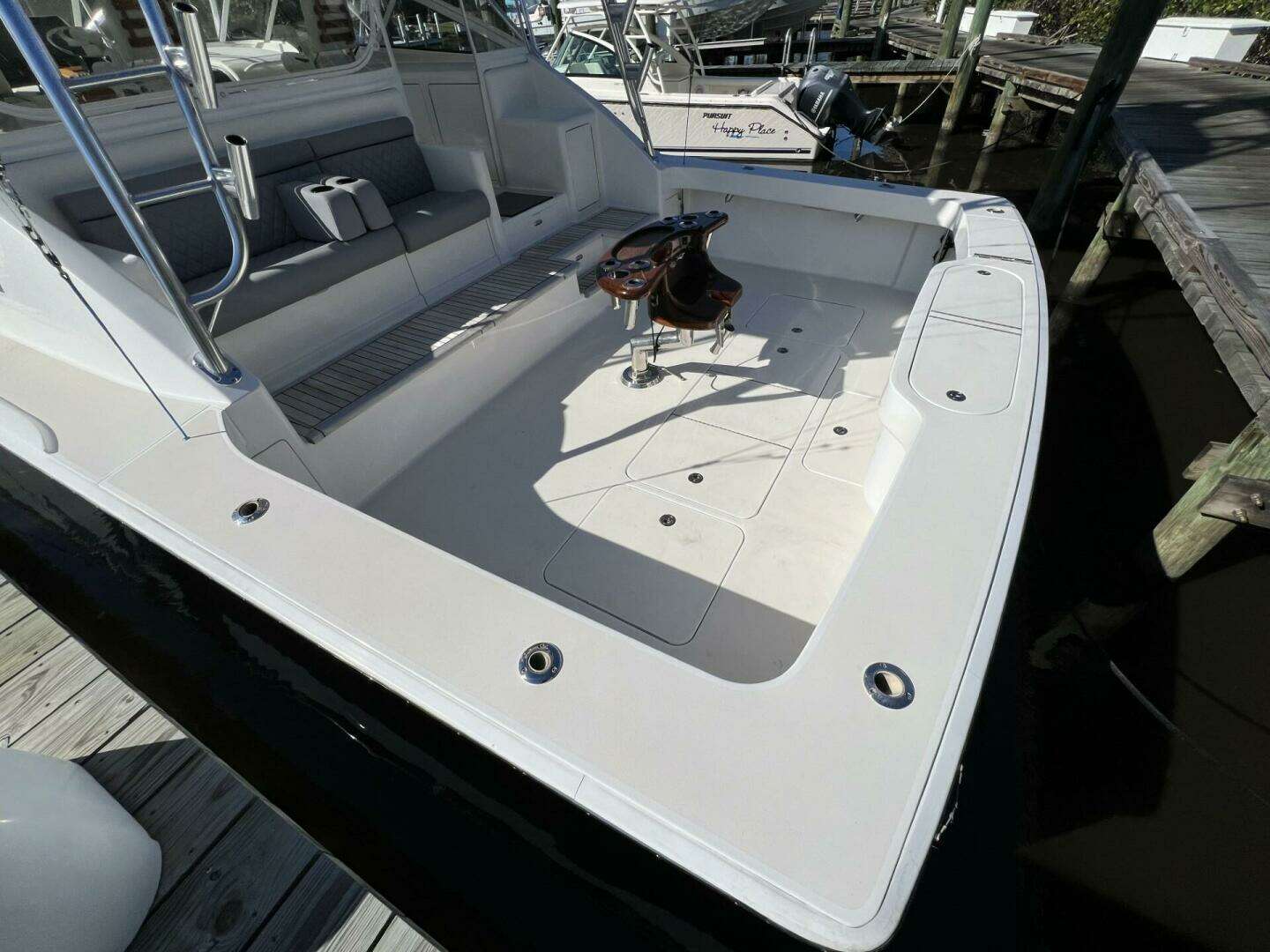 2007 Viking 52 Open - Image 6