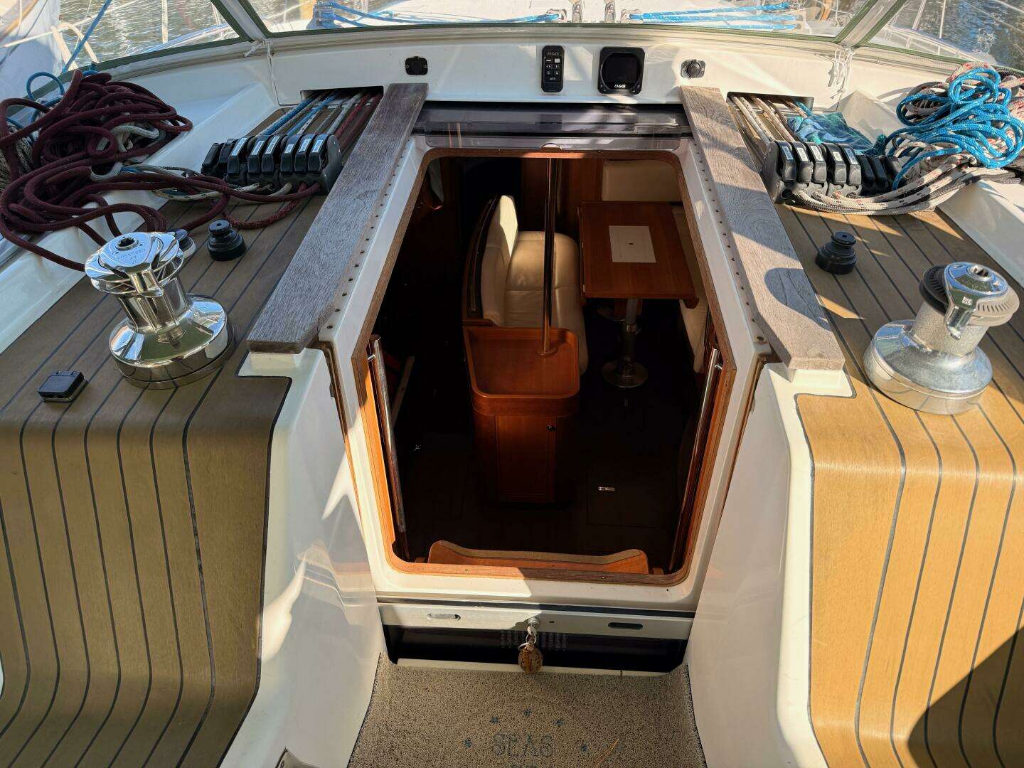 2011 Allures 45 - Image 26