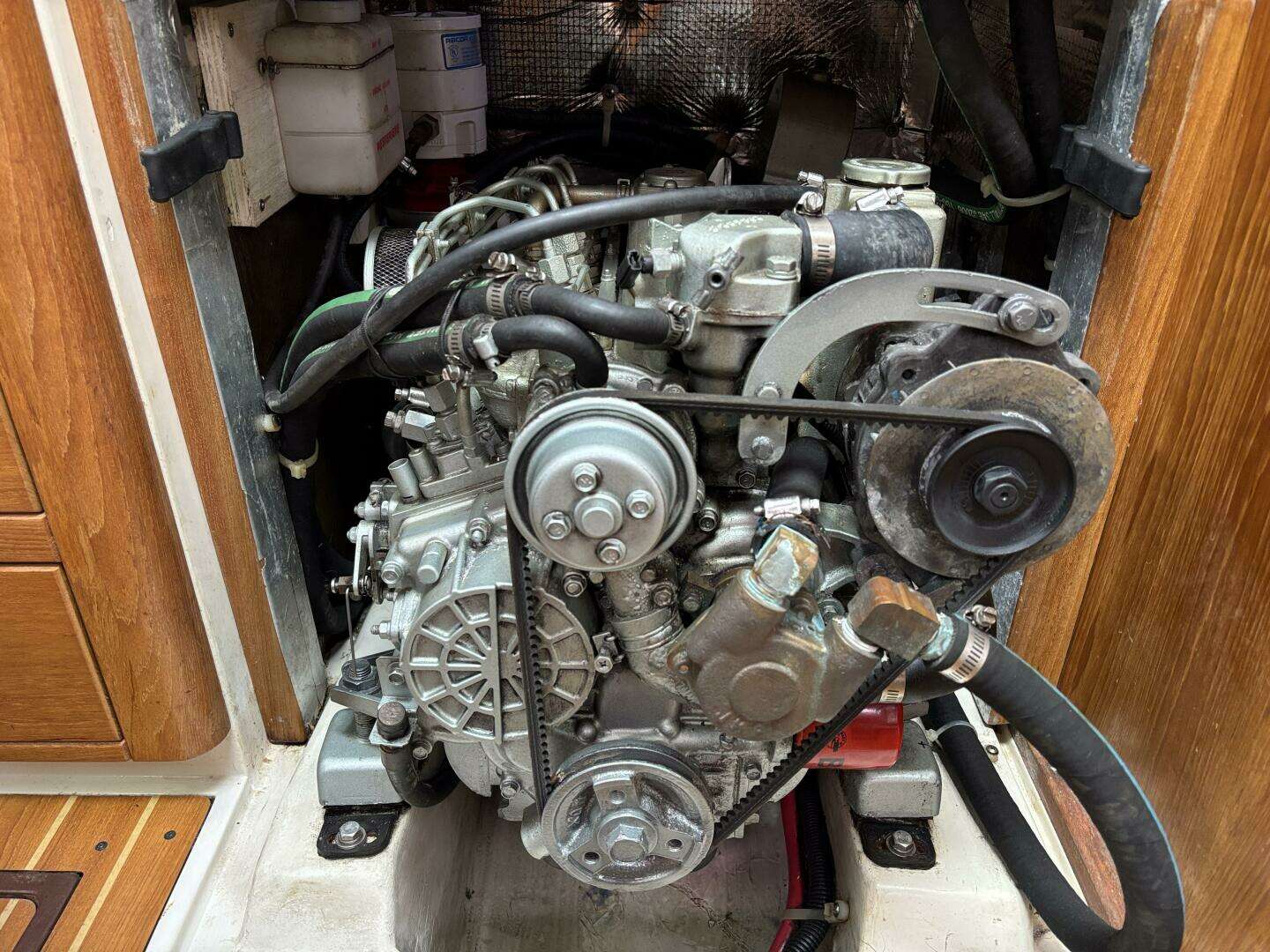 2007 Catalina 350 MK II - Image 47