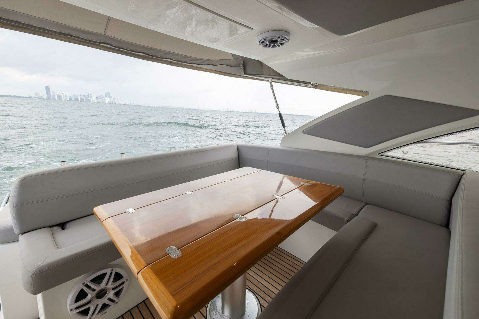 2014 Beneteau Gran Turismo 44 - Image 11