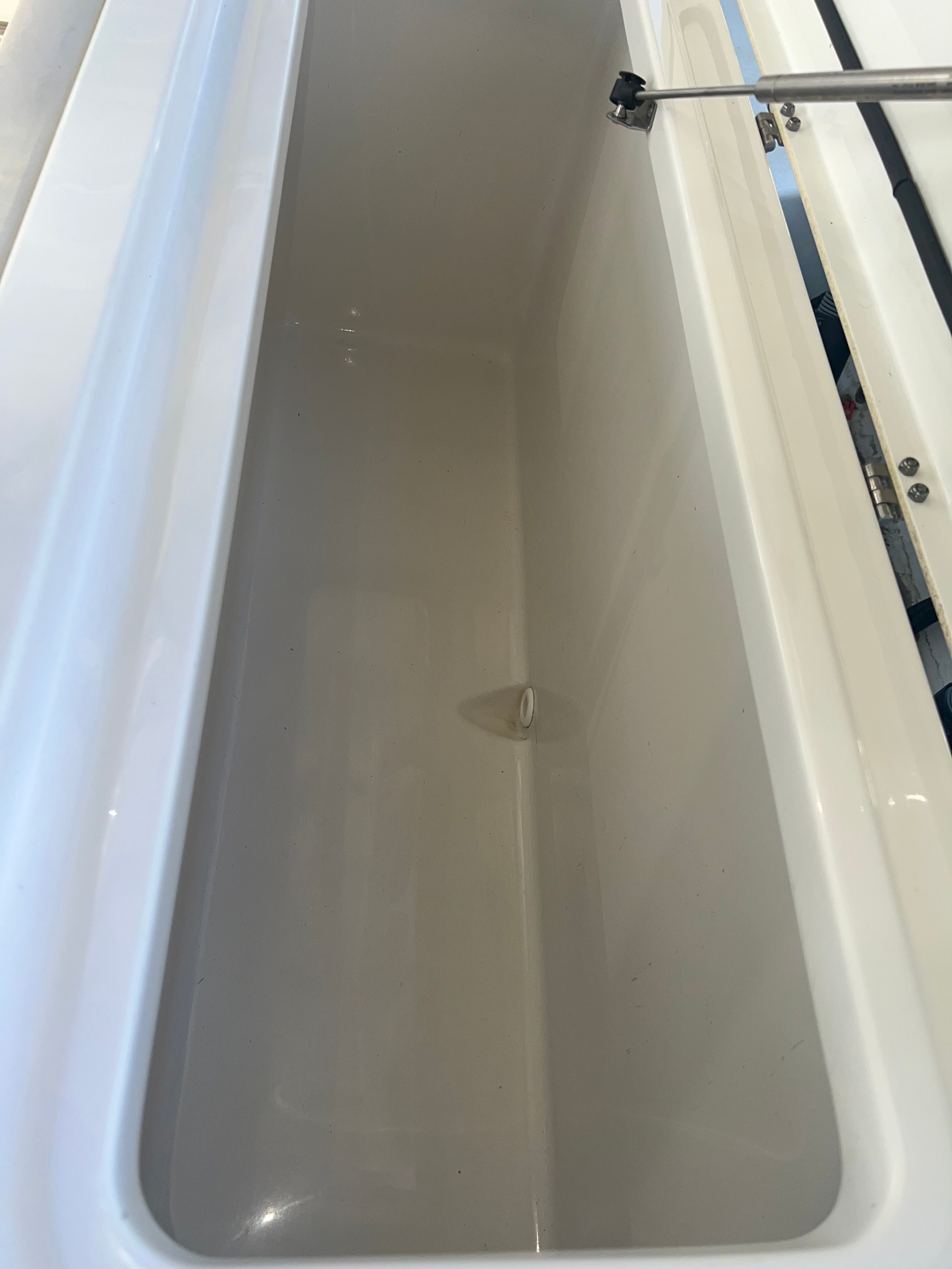 2022 Sea Hunt Gamefish 27 Forward Seating - 16