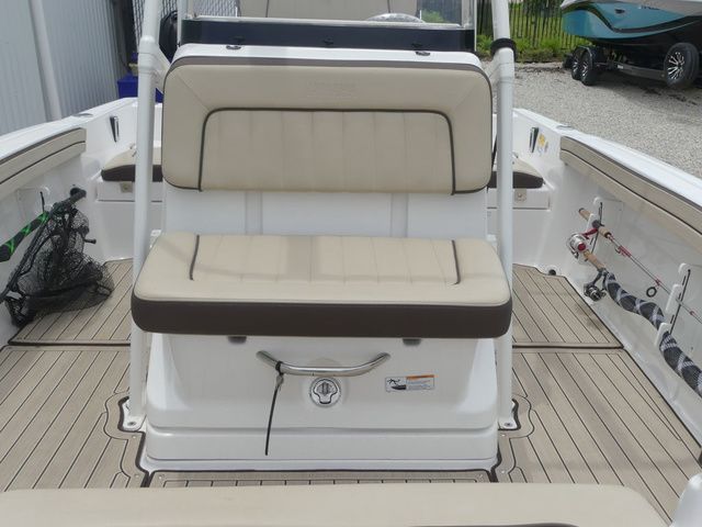 2022 Yamaha Boats 195 FSH Sport - 17
