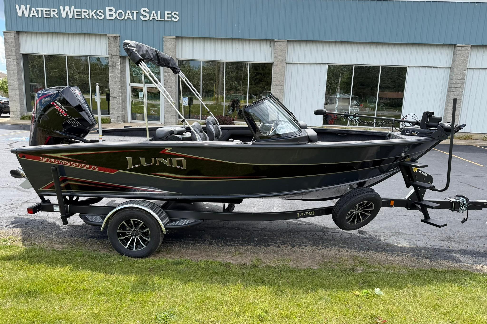 2027 Lund 1875 Crossover XS