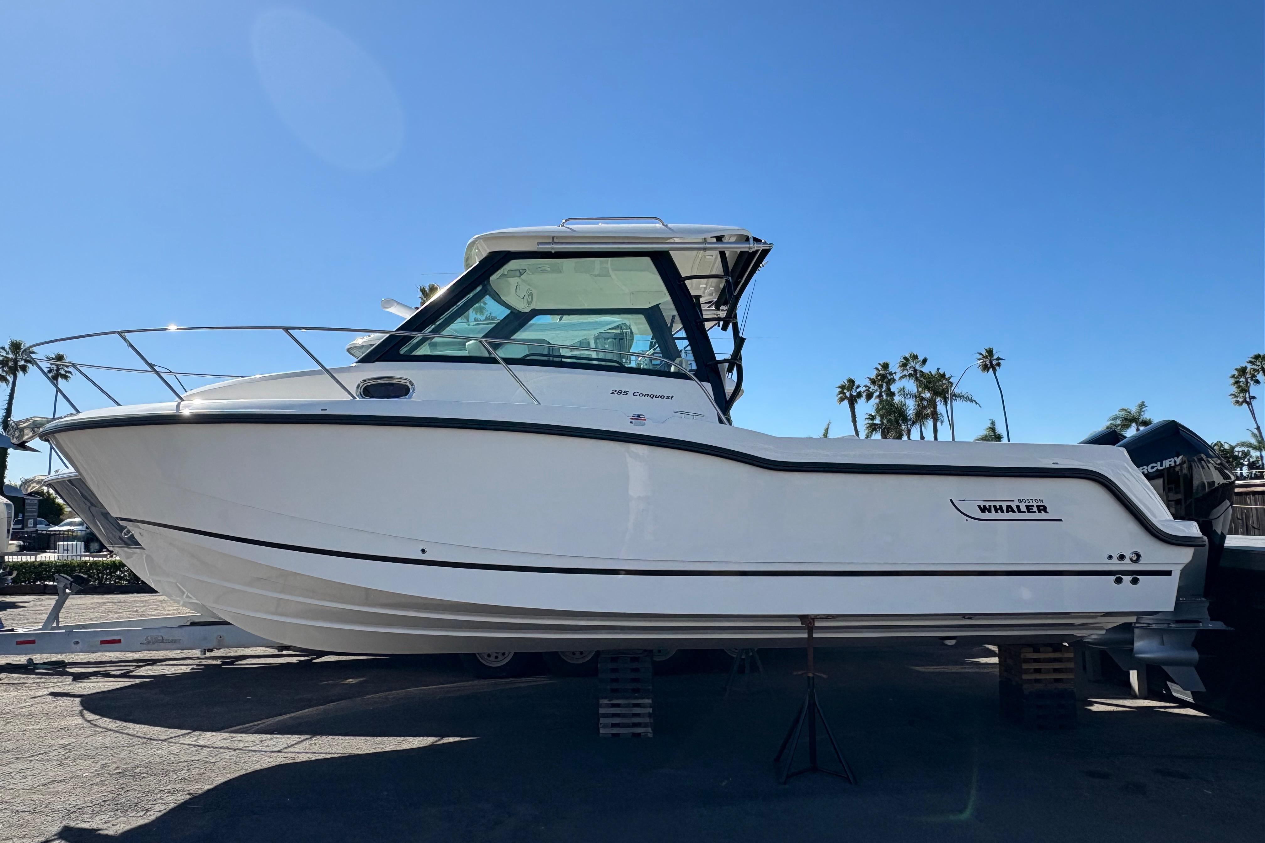 2026 Boston Whaler 285 Conquest
