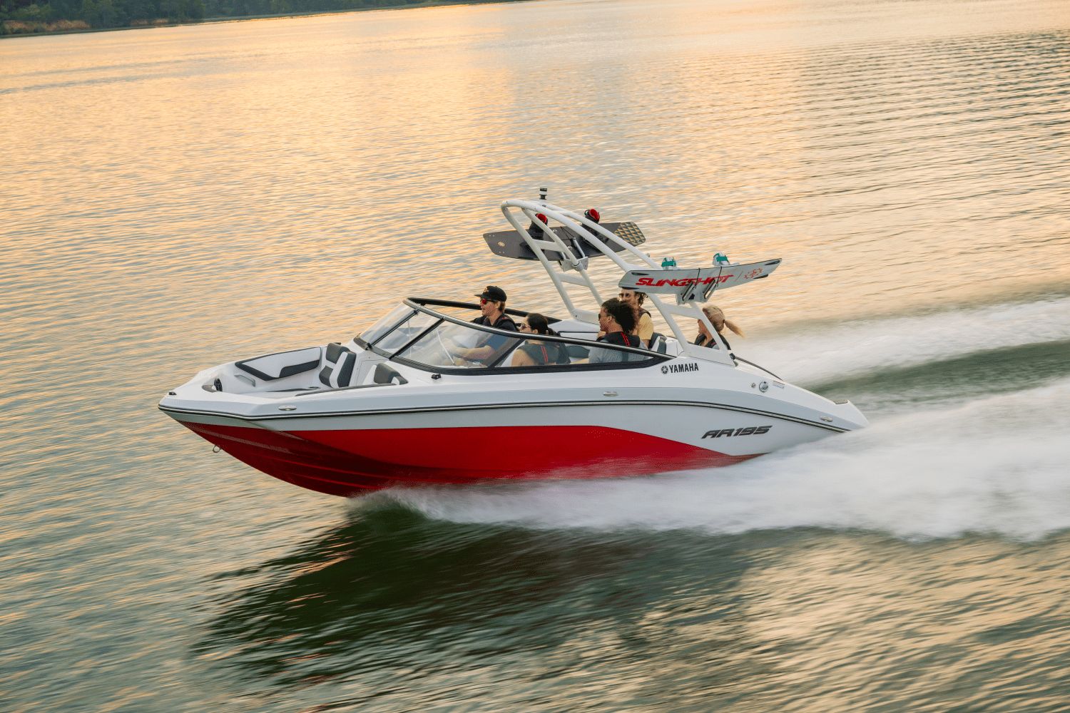 2026 Yamaha Boats AR195