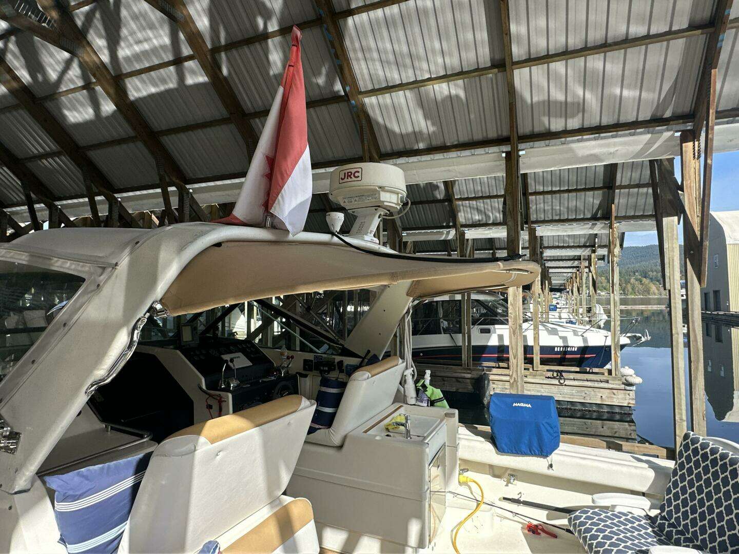1988 Tiara Yachts 3300 Open - Image 7