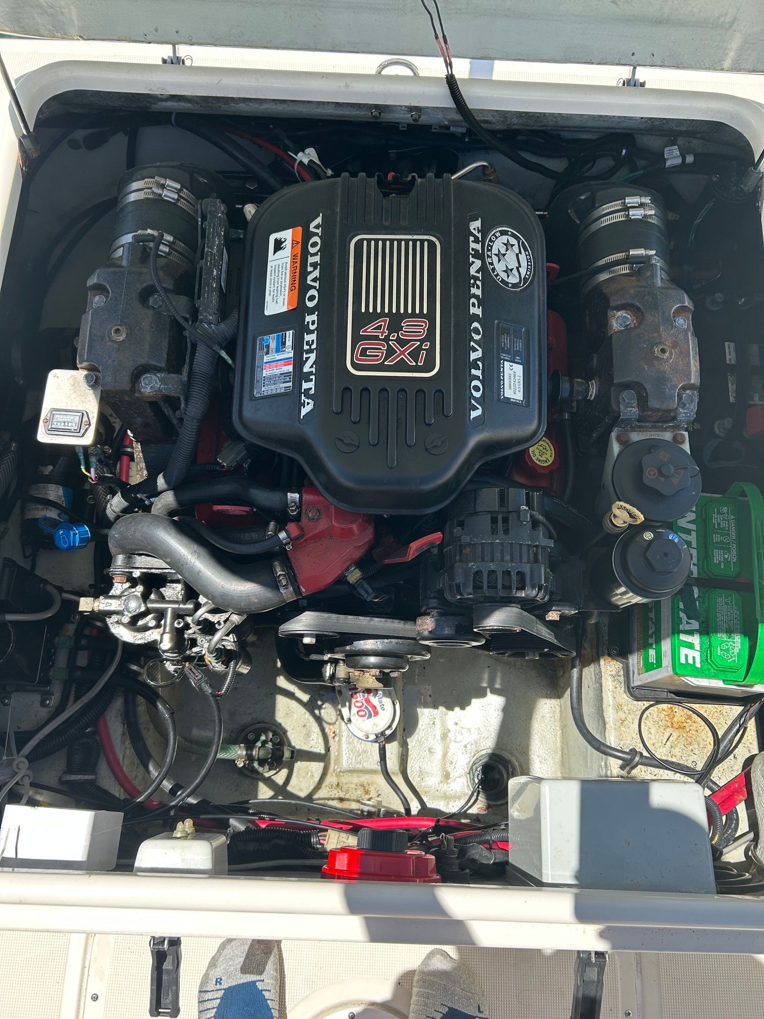 Volvo Penta 4.3 GXI engine in a 1999 Pursuit Denali boat.