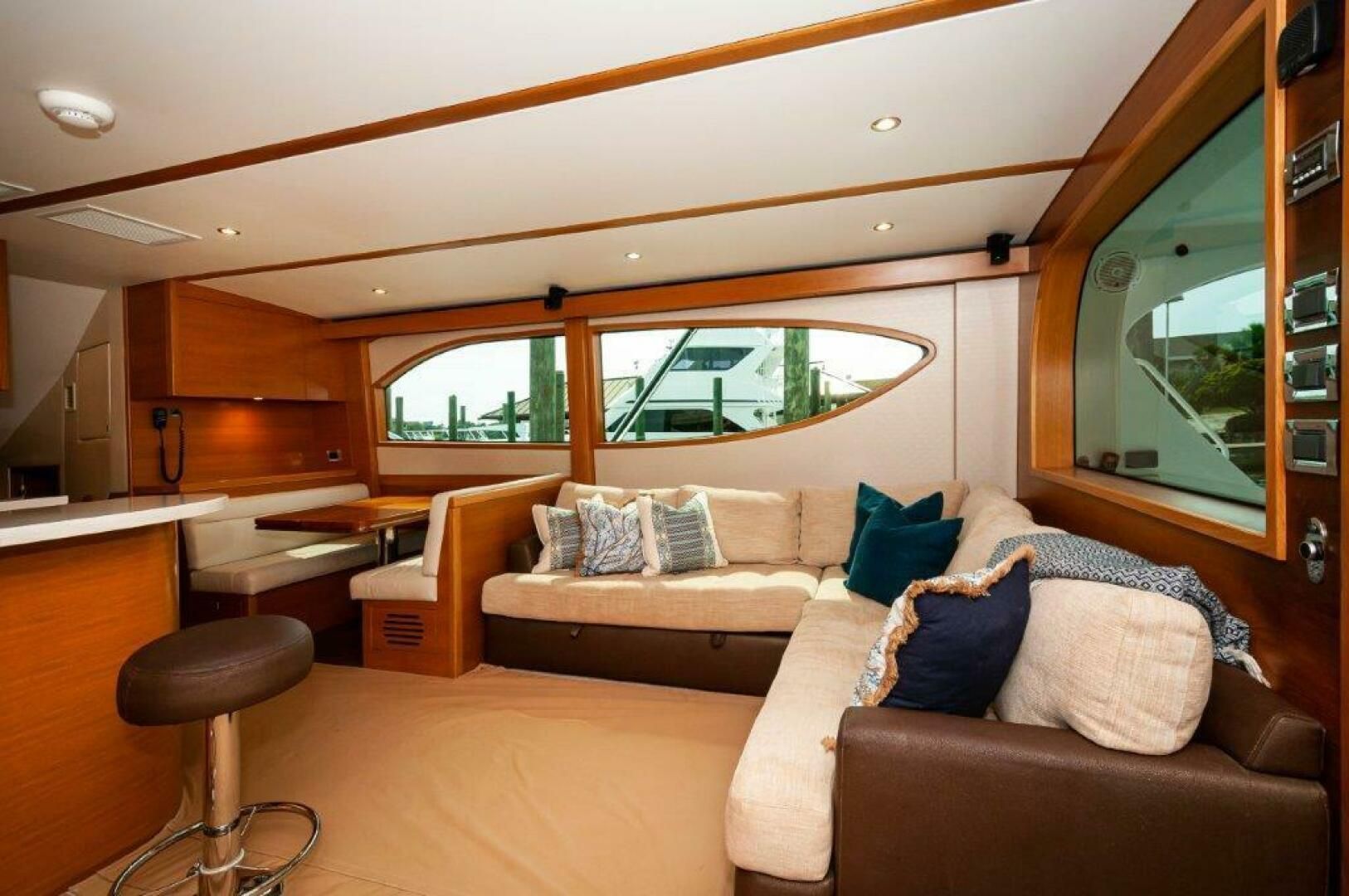 2016 Hatteras GT60 - 51