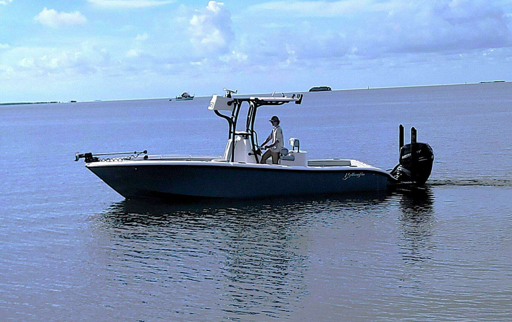 2021 Yellowfin 26 Hybrid - Image 6