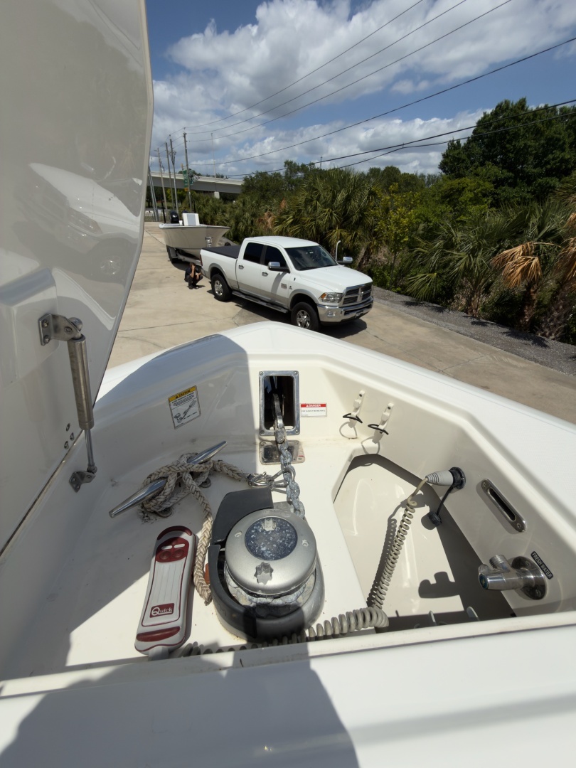 2016 Boston Whaler 350 Outrage - Image 8