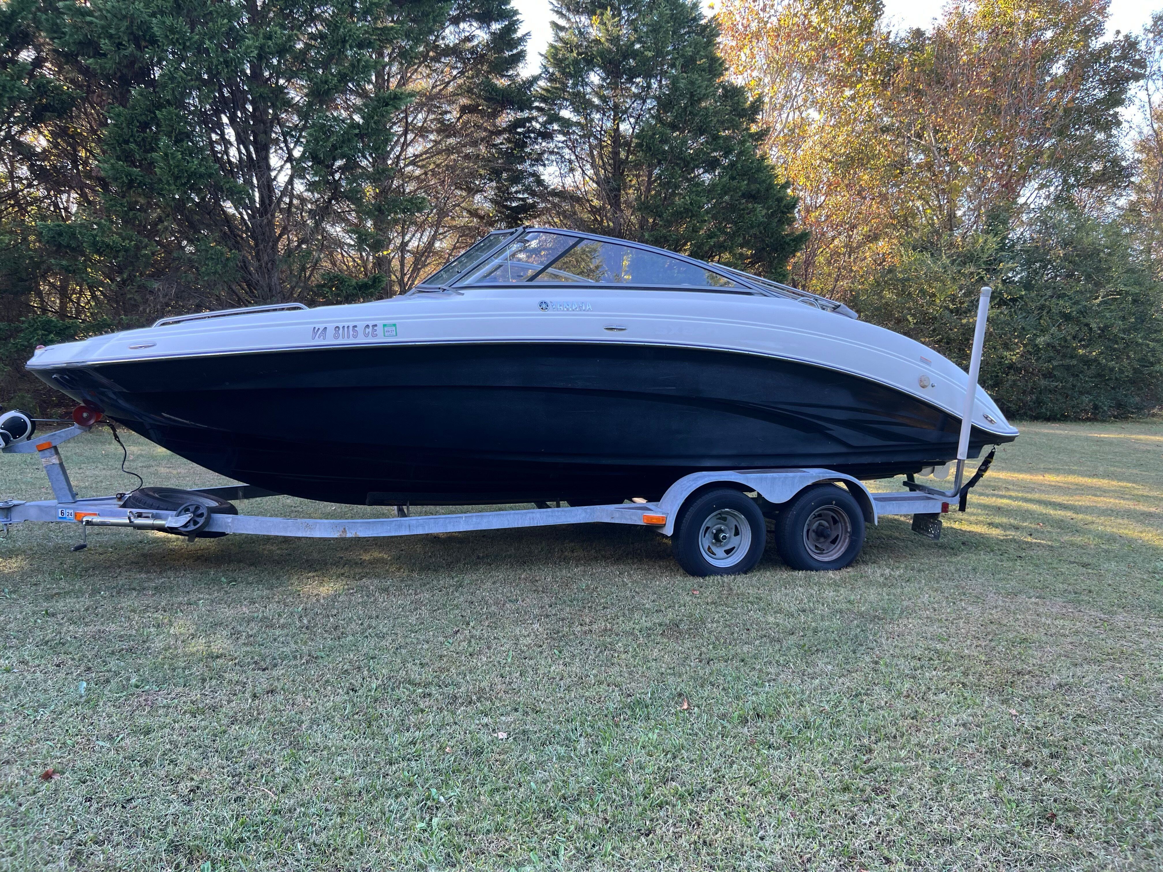 2010 Yamaha Boats SX240 HO - 2