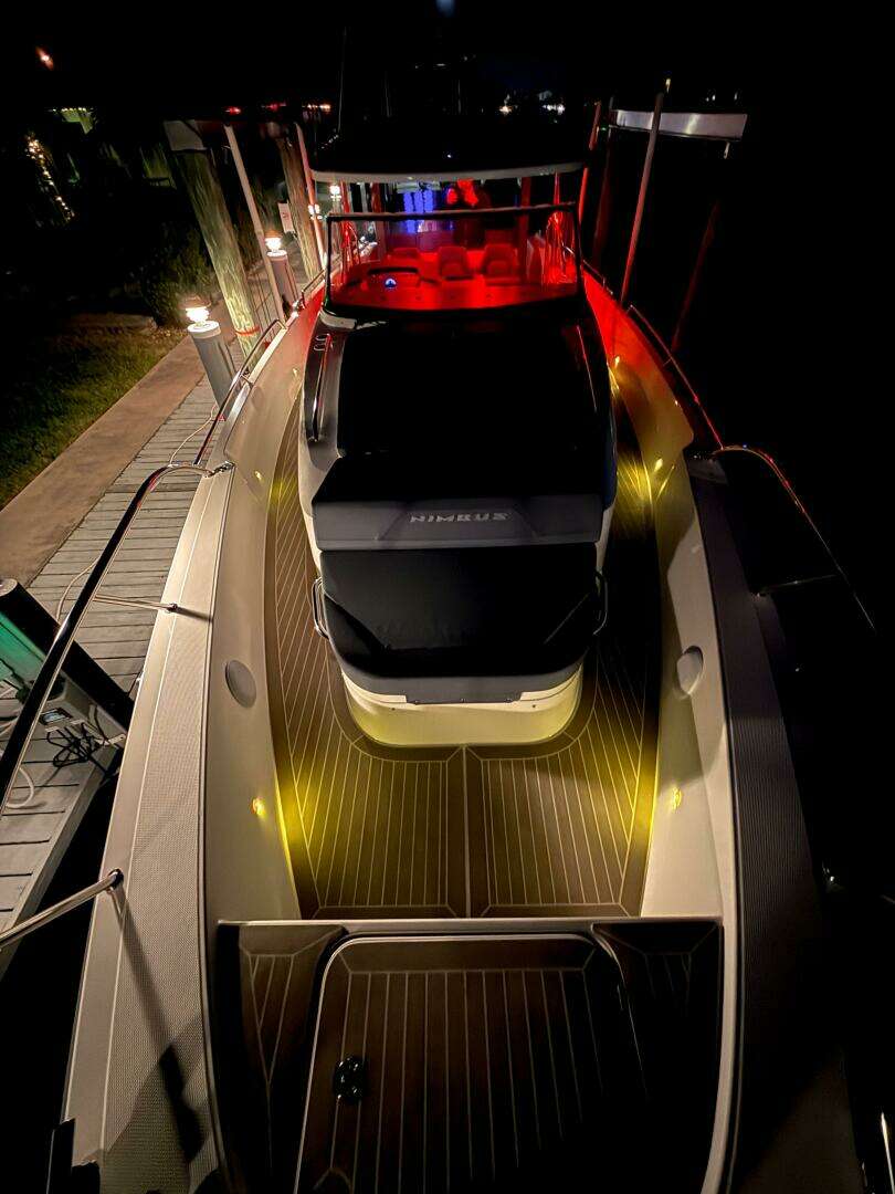 2022 Nimbus T11 - Image 29