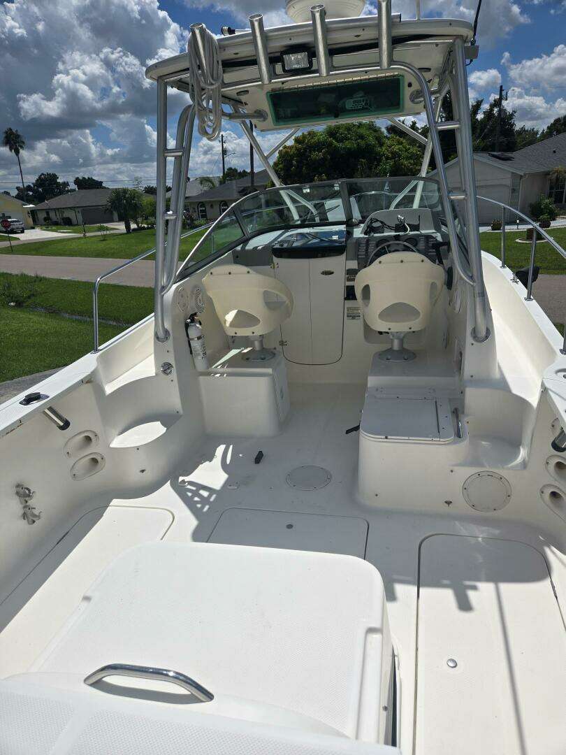 2005 Trophy — - Image 12