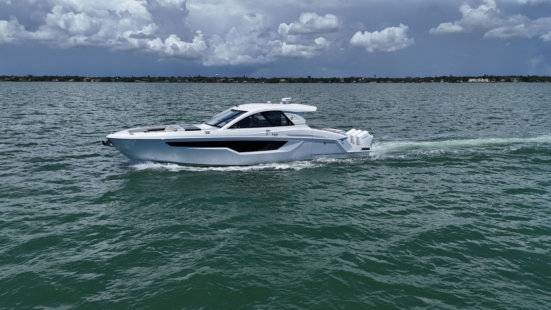 2026 Cruisers Yachts 50GLS OB - Image 38