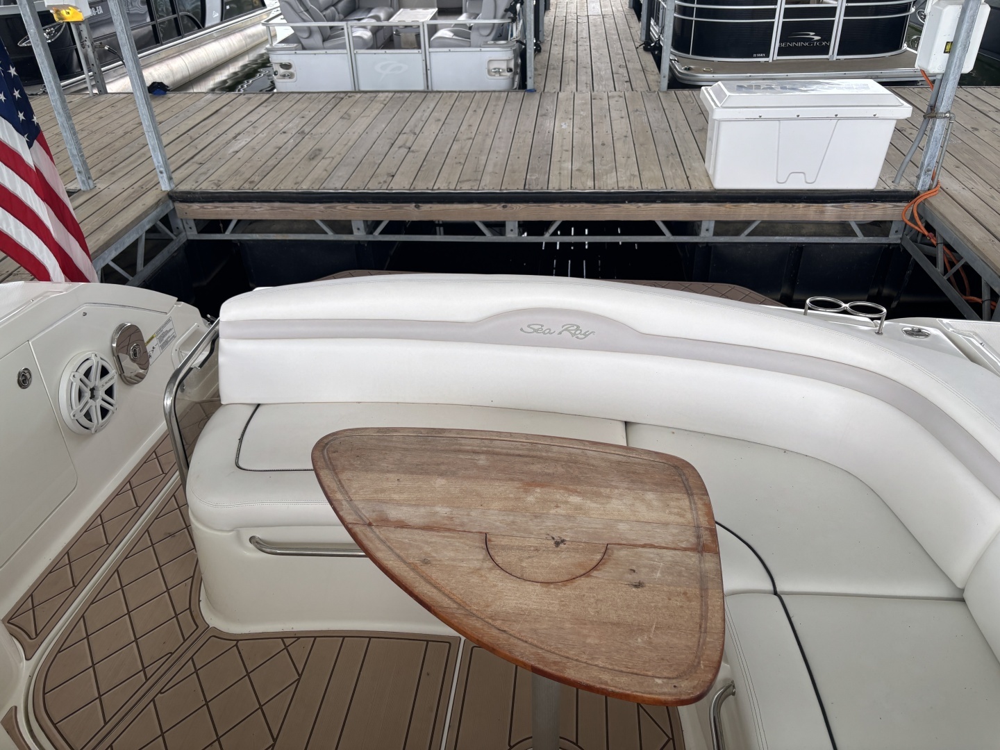 2010 Sea Ray 370 Sundancer - Image 18