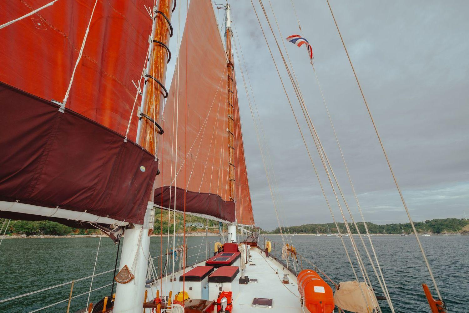 2006 Custom Bud Macintosh schooner - 82