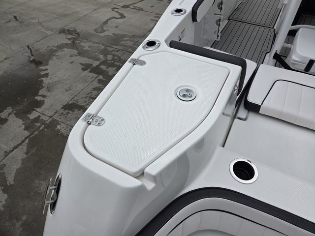 2026 Yamaha Boats 255 FSH Sport E - 8